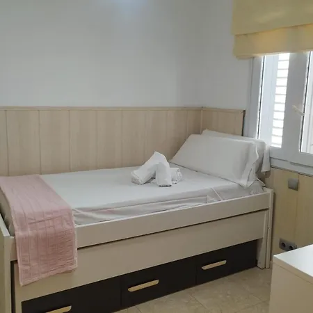 Iris Solo Familias Serviplaya Holiday home *